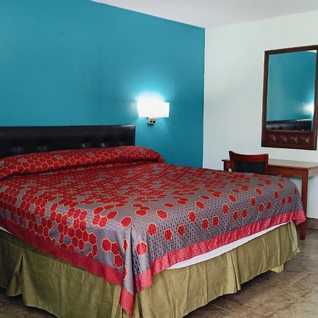 Budget Inn By Oyo Edinburg Hwy 281 Eksteriør billede