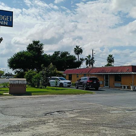 Budget Inn By Oyo Edinburg Hwy 281 Eksteriør billede