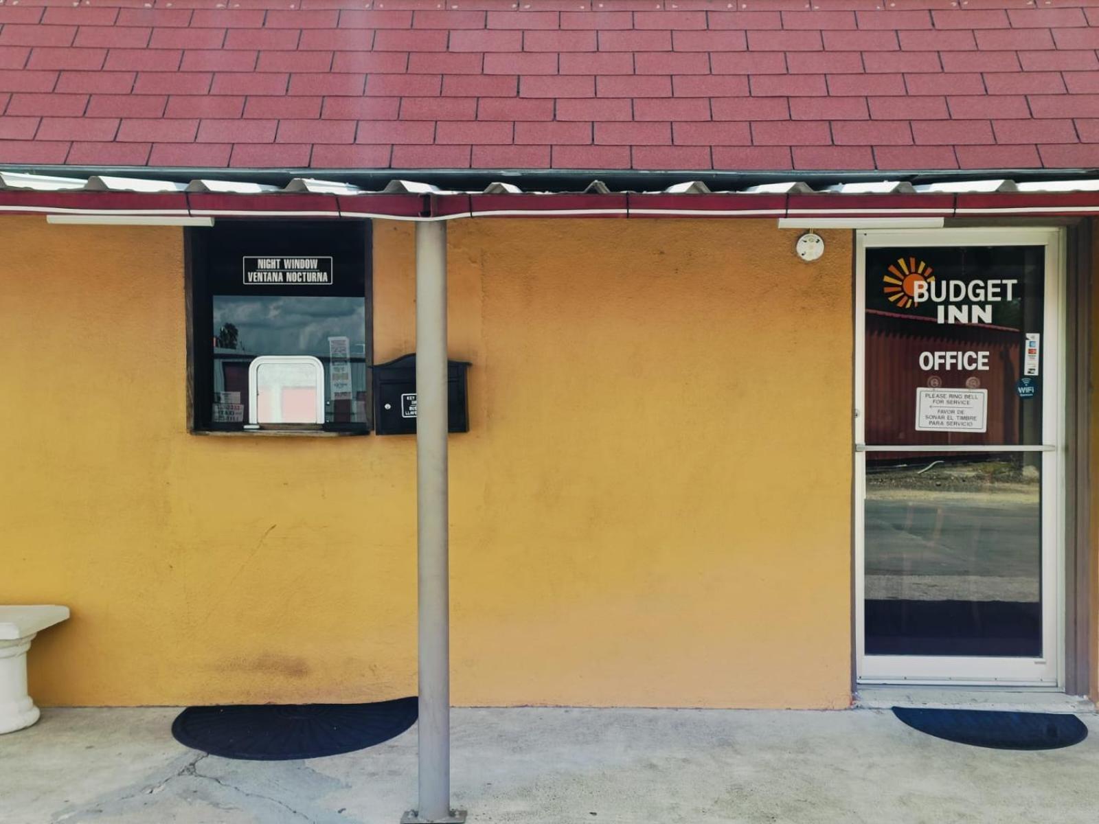 Budget Inn By Oyo Edinburg Hwy 281 Eksteriør billede